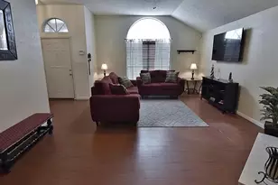 6323 Brookbriar Ct, Arlington, TX 76018 - Photo 17