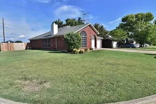 6323 Brookbriar Ct, Arlington, TX 76018 - Photo 3