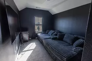 909 Carnation Dr, Crowley, TX 76036 - Photo 19