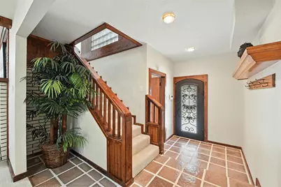 1323 Dublin Street, Grapevine, TX 76051 - Photo 3