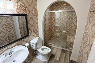 3834 Shadycreek Dr, Garland, TX 75042 - Photo 9