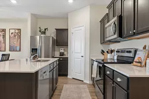 13132 Don Fisher Ln, Providence Village, TX 76227 - Photo 9