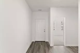 10308 Holy Cross Ln, Fort Worth, TX 76036 - Photo 3