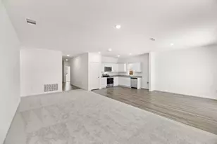 10308 Holy Cross Ln, Fort Worth, TX 76036 - Photo 9