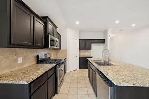 8417 Muddy Creek Dr, Fort Worth, TX 76131 - Photo 3