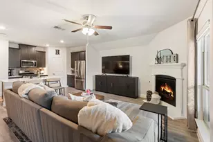 11028 Los Alamos Dr, Aubrey, TX 76227 - Photo 7