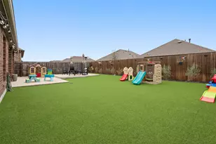 11028 Los Alamos Dr, Aubrey, TX 76227 - Photo 35