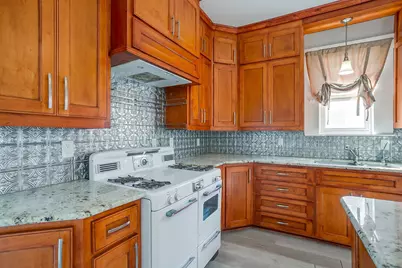 1014 W Arlington Avenue, Fort Worth, TX 76110 - Photo 11