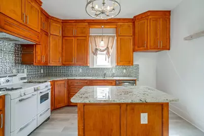1014 W Arlington Avenue, Fort Worth, TX 76110 - Photo 1
