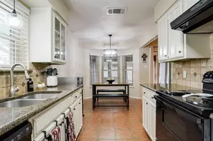 5920 Oak Hill Rd, Watauga, TX 76148 - Photo 9