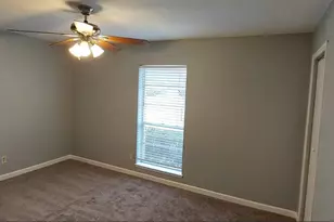 313 Georgetown Dr, Garland, TX 75043 - Photo 9