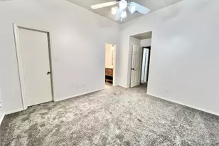 1128 Jamie Dr, Grand Prairie, TX 75052 - Photo 5