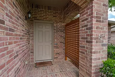 8805 Irish Bend Drive, Fort Worth, TX 76123 - Photo 37