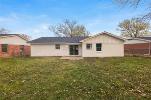 802 N Hughes St, Howe, TX 75459 - Photo 17