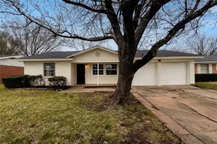 802 N Hughes St, Howe, TX 75459 - Photo 1