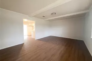 802 N Hughes St, Howe, TX 75459 - Photo 5