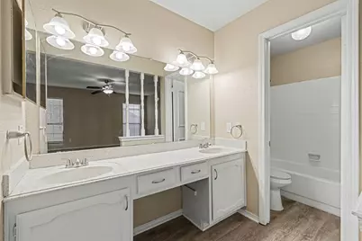 3024 Yorkshire Court, Flower Mound, TX 75028 - Photo 17