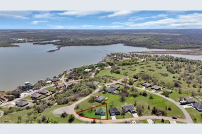 619 Lanai Circle, Runaway Bay, TX 76426 - Photo 5