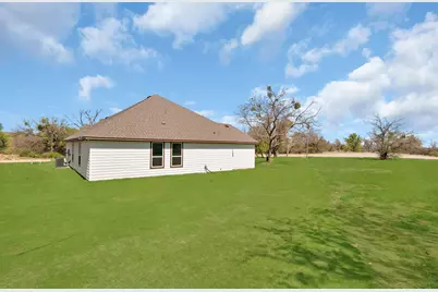 619 Lanai Circle, Runaway Bay, TX 76426 - Photo 29