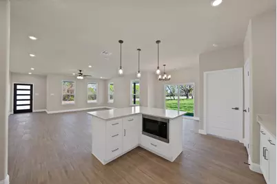 619 Lanai Circle, Runaway Bay, TX 76426 - Photo 15