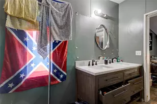 269 E Golden Oaks Dr, Mabank, TX 75156 - Photo 11