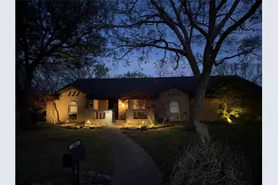 1900 Cripple Creek Drive, Euless, TX 76039 - Photo 3