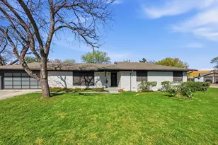 7515 Evelyn Dr, Richland Hills, TX 76118 - Photo 1