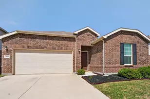 833 Lemongrass Ct, Fort Worth, TX 76131 - Photo 1