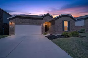 833 Lemongrass Ct, Fort Worth, TX 76131 - Photo 27