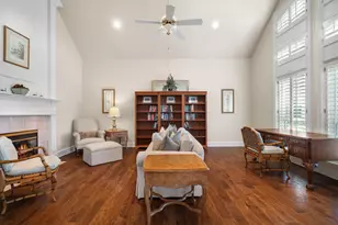 405 Leigh Ct, Highland Village, TX 75077 - Photo 9