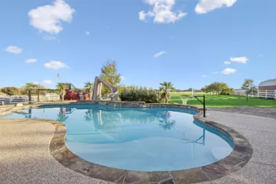 2751 Mitchell Road, Krum, TX 76249 - Photo 33