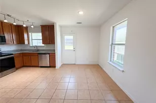 1241 Camden Yard Dr, Fort Worth, TX 76028 - Photo 5