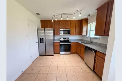 1241 Camden Yard Drive, Fort Worth, TX 76028 - Photo 7