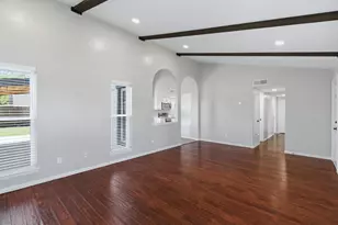 746 Red Wing Dr, Lewisville, TX 75067 - Photo 9