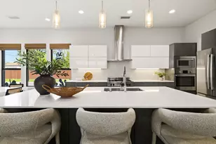 4823 Linnet Ln, Dallas, TX 75209 - Photo 9