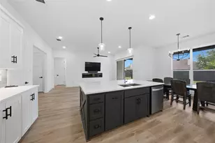 314 W James St, Mabank, TX 75147 - Photo 17