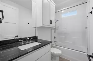 314 W James St, Mabank, TX 75147 - Photo 23