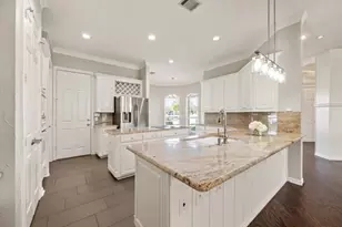 24 W Hillside Pl, Trophy Club, TX 76262 - Photo 9