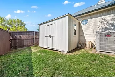 24 W Hillside Place, Trophy Club, TX 76262 - Photo 33