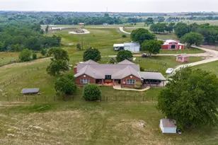 415 Star Shell Rd, Decatur, TX 76234 - Photo 33
