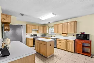 8001 Berkshire Dr, Fort Worth, TX 76137 - Photo 13