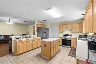 8001 Berkshire Dr, Fort Worth, TX 76137 - Photo 15