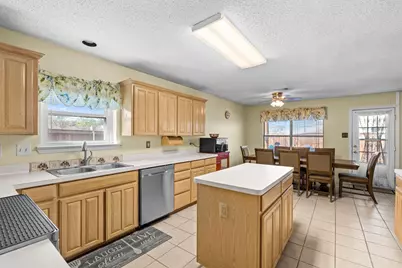 8001 Berkshire Drive, Fort Worth, TX 76137 - Photo 17