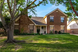 3227 Summerfield Dr, Grapevine, TX 76051 - Photo 1