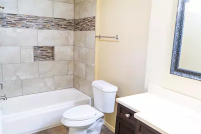 65 W Townhouse Lane #17, Grand Prairie, TX 75052 - Photo 17