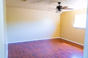 65 W Townhouse Ln, Grand Prairie, TX 75052 - Photo 19