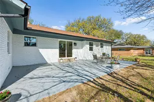 911 Vine St, Euless, TX 76040 - Photo 31