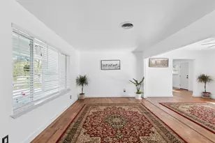 911 Vine St, Euless, TX 76040 - Photo 7