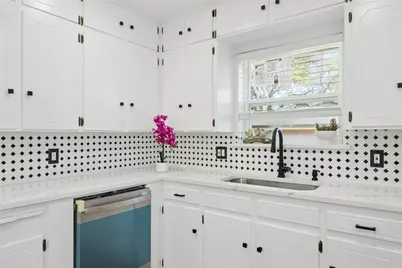 911 Vine Street, Euless, TX 76040 - Photo 17