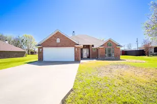 1909 Lazy Ct, Granbury, TX 76048 - Photo 1
